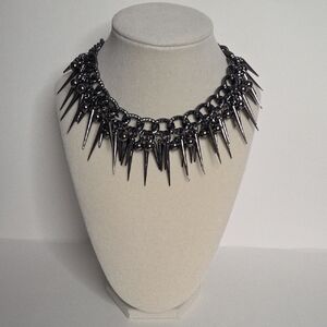 Elegant Black Spike Necklace